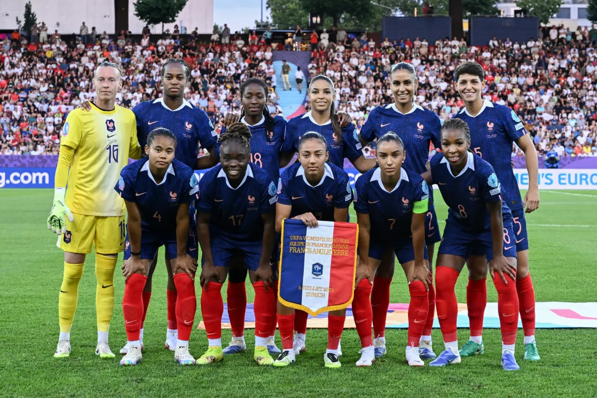 Image d'avant match de l'équipe de France féminine de football